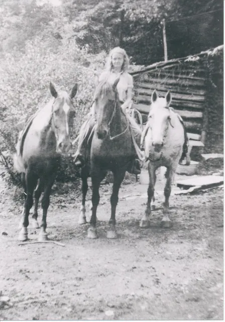 Courier Virginia Watson in 1939