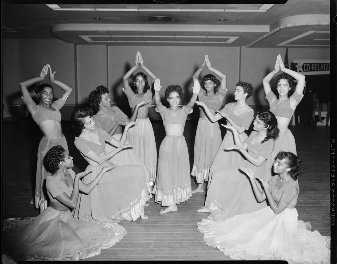 NNOC dancers in costume for the 1941 performance of Aida